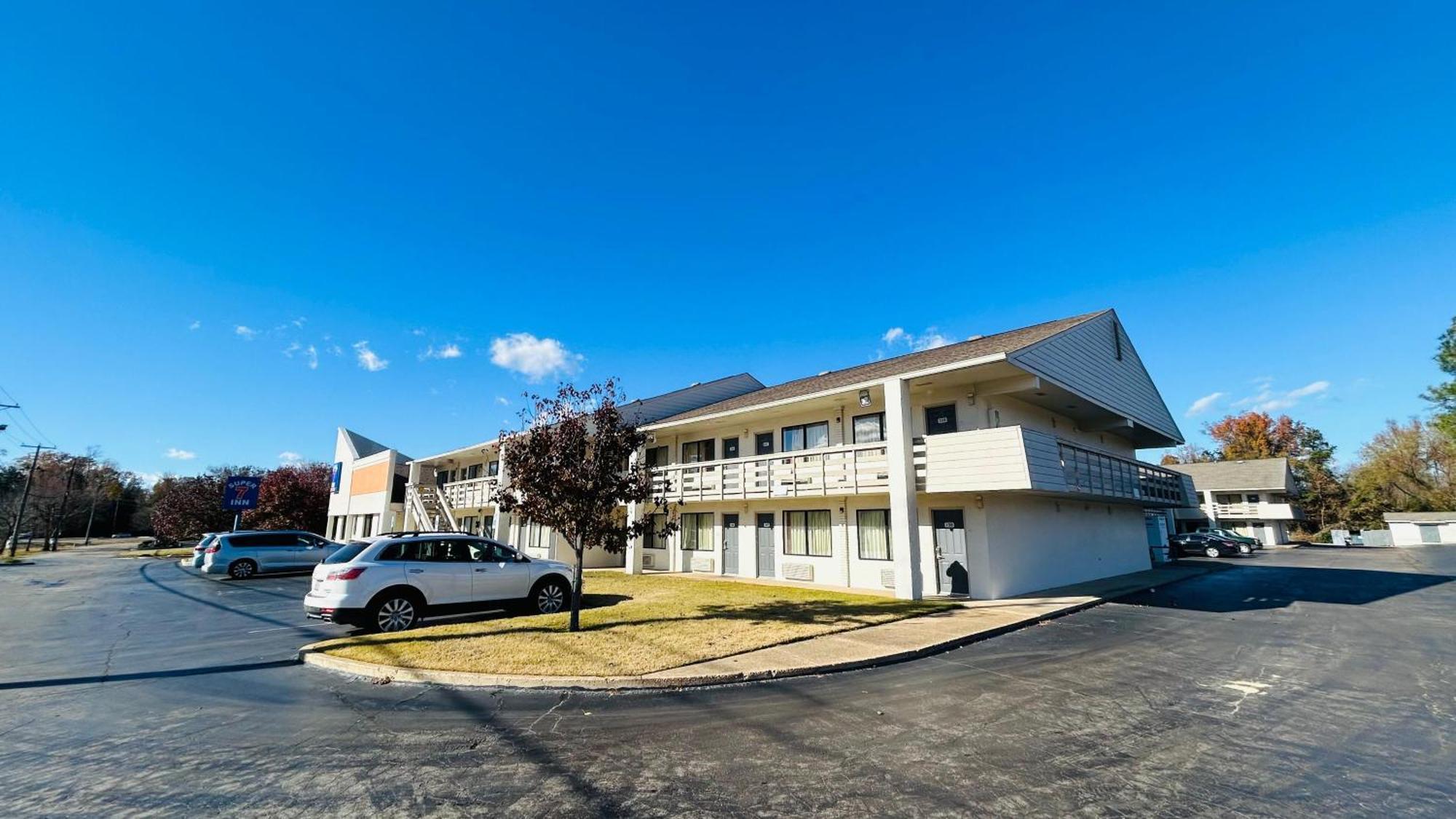 Super 7 Inn By Oyo Tupelo Hwy 178 Εξωτερικό φωτογραφία