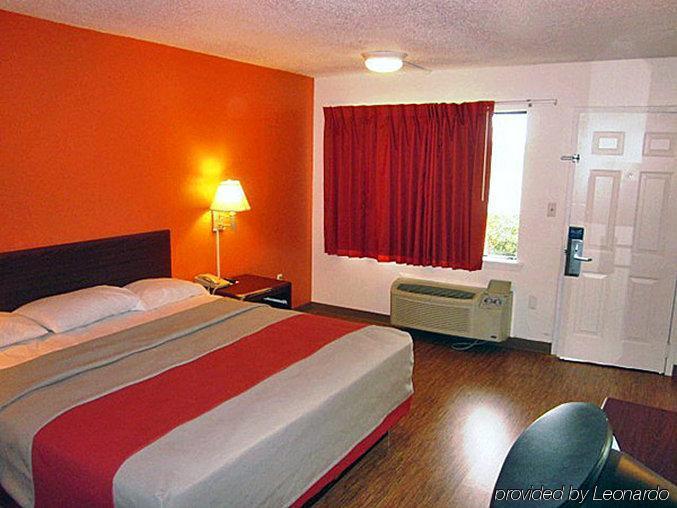 Super 7 Inn By Oyo Tupelo Hwy 178 Εξωτερικό φωτογραφία